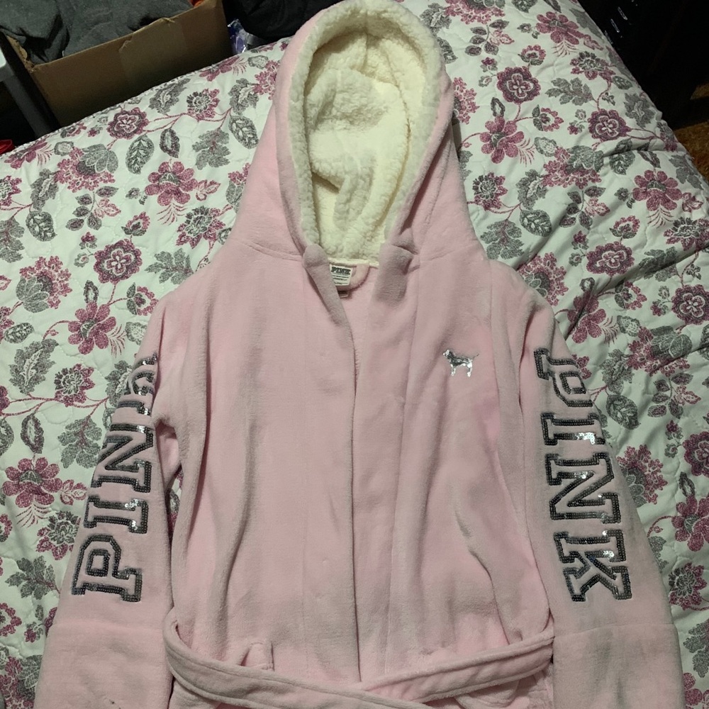 PINK bathrobe